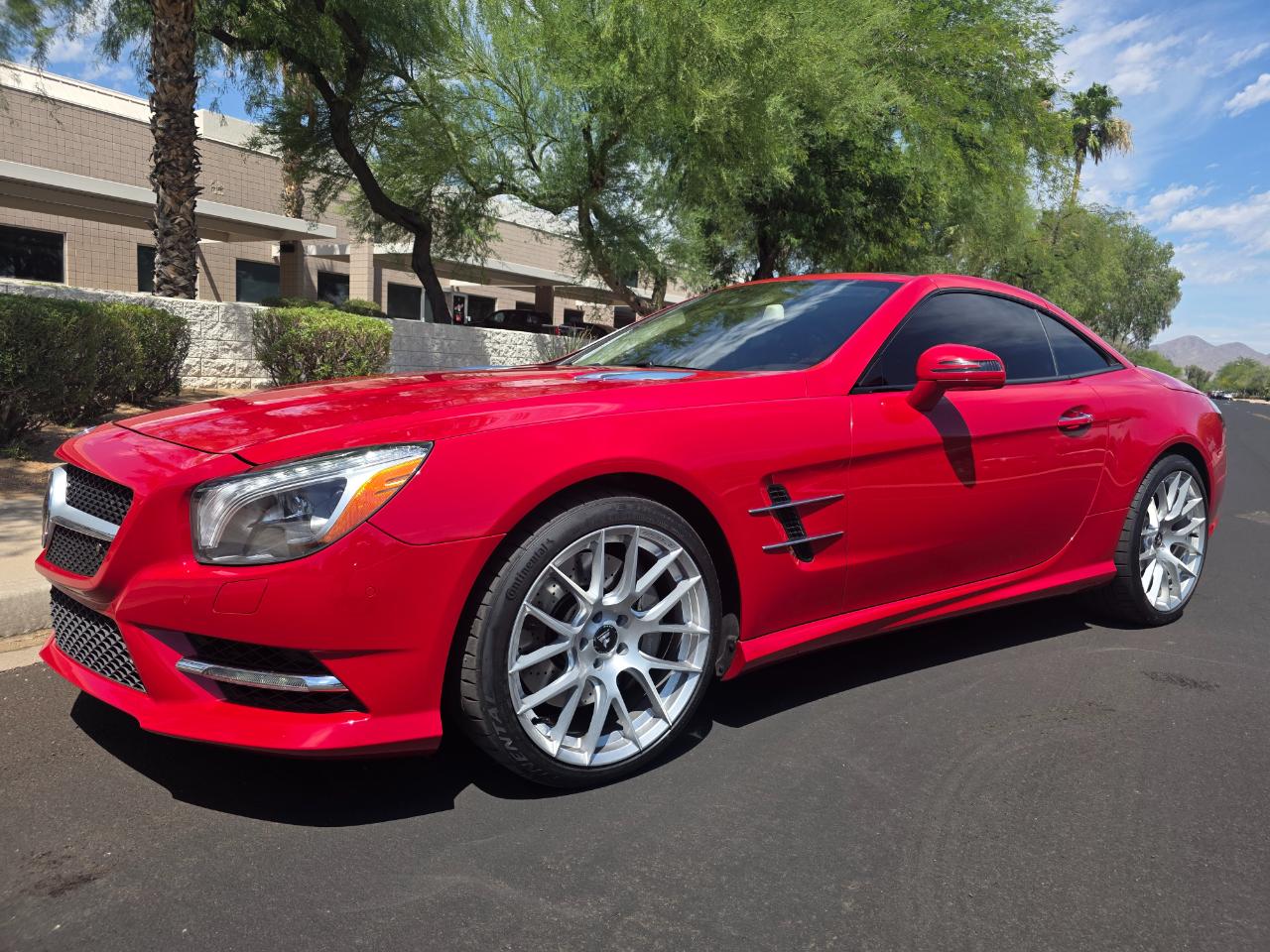 Mercedes-Benz SL-Class SL550 2013