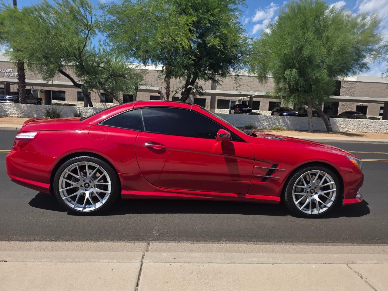 Mercedes-Benz SL-Class SL550 2013