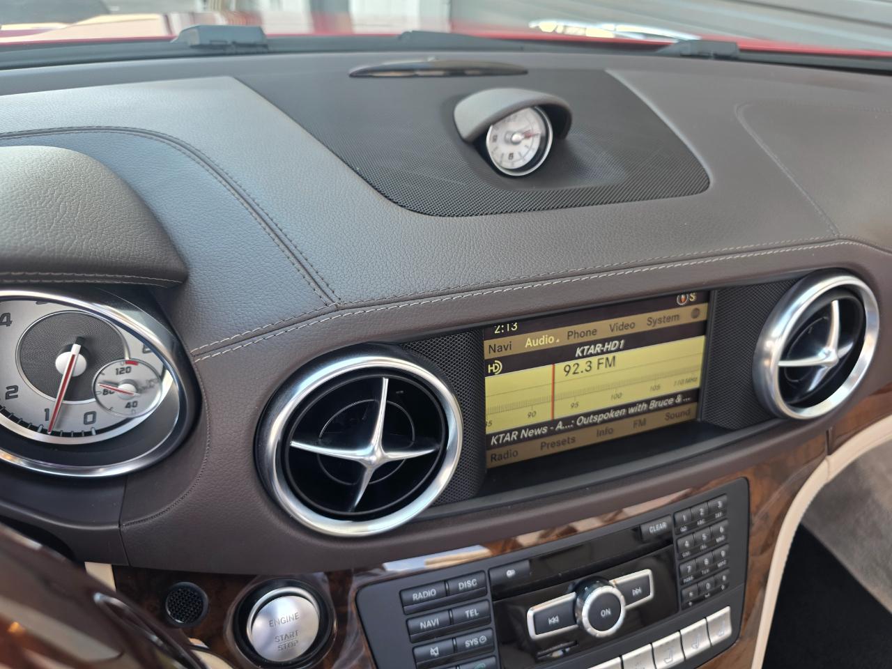Mercedes-Benz SL-Class SL550 2013