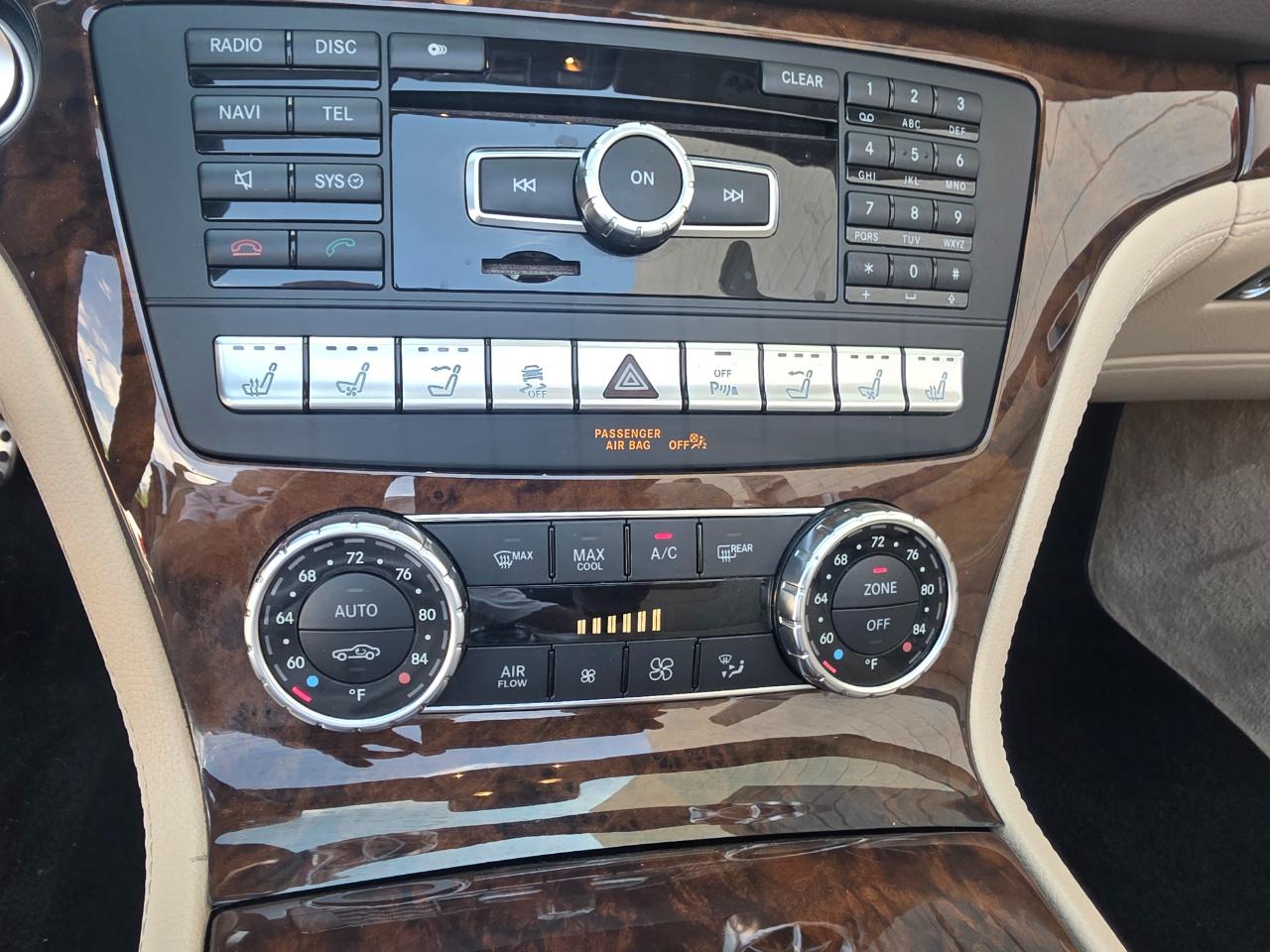Mercedes-Benz SL-Class SL550 2013
