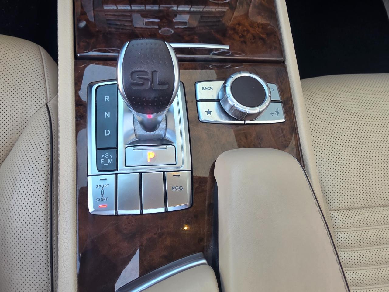 Mercedes-Benz SL-Class SL550 2013