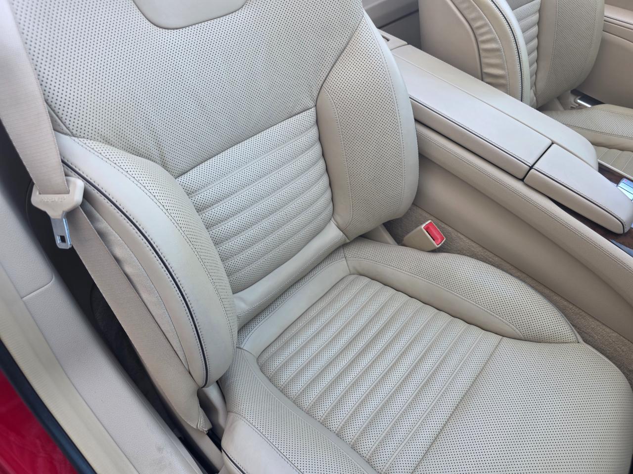 Mercedes-Benz SL-Class SL550 2013