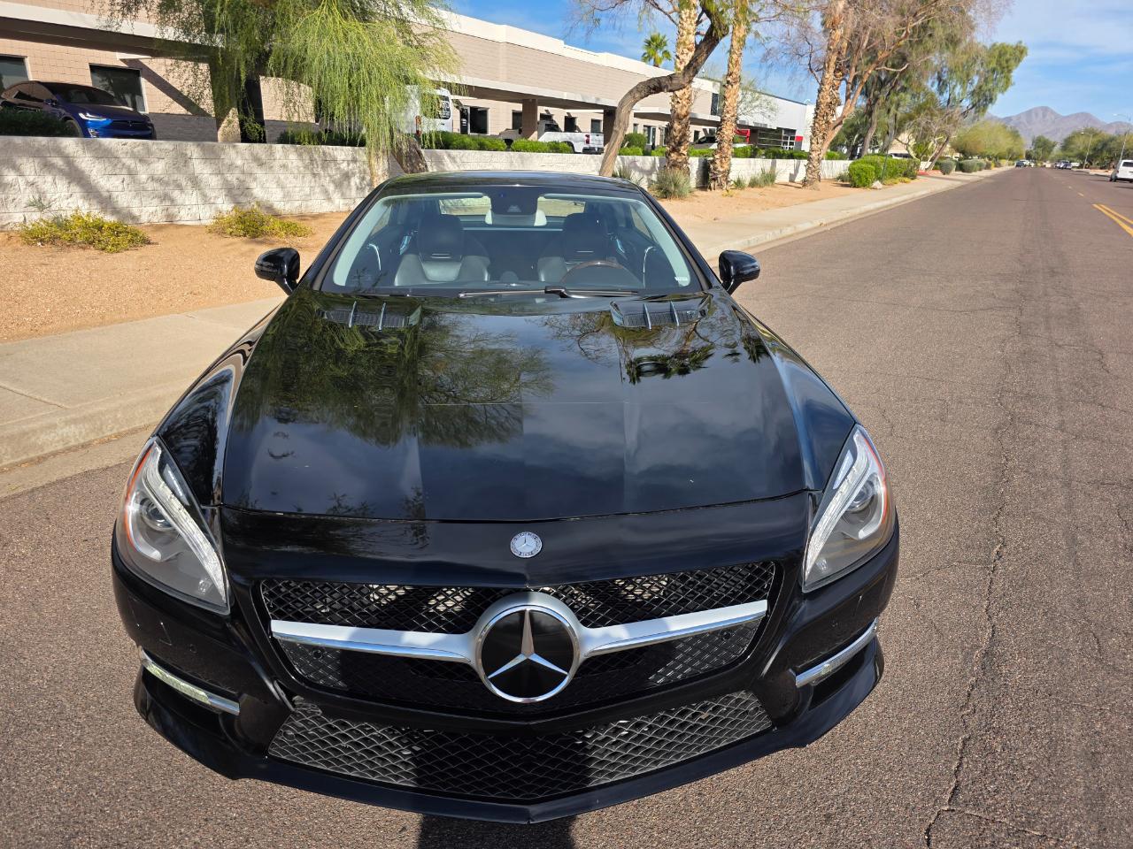 Mercedes-Benz SL-Class SL550 2013