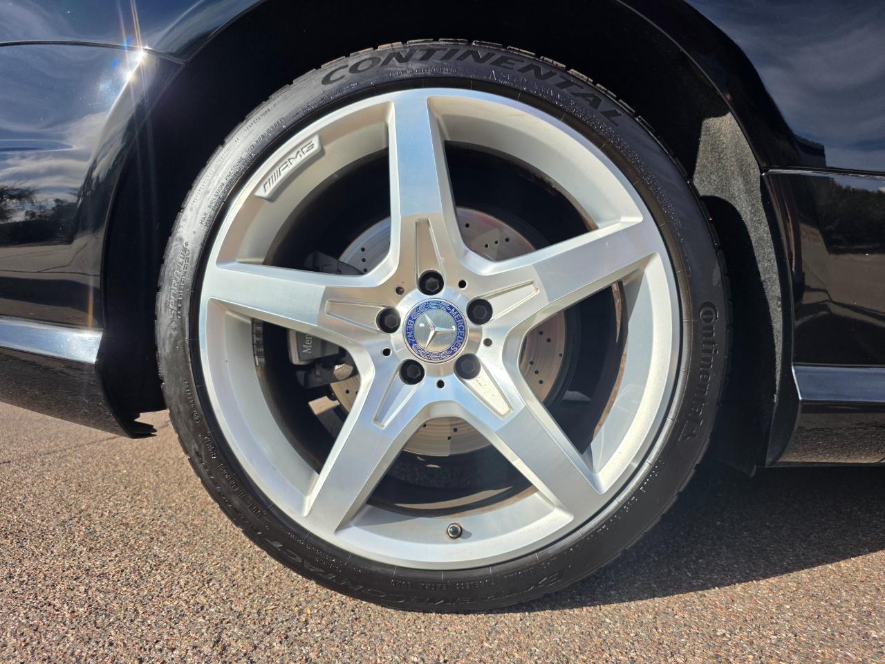 Mercedes-Benz SL-Class SL550 2013