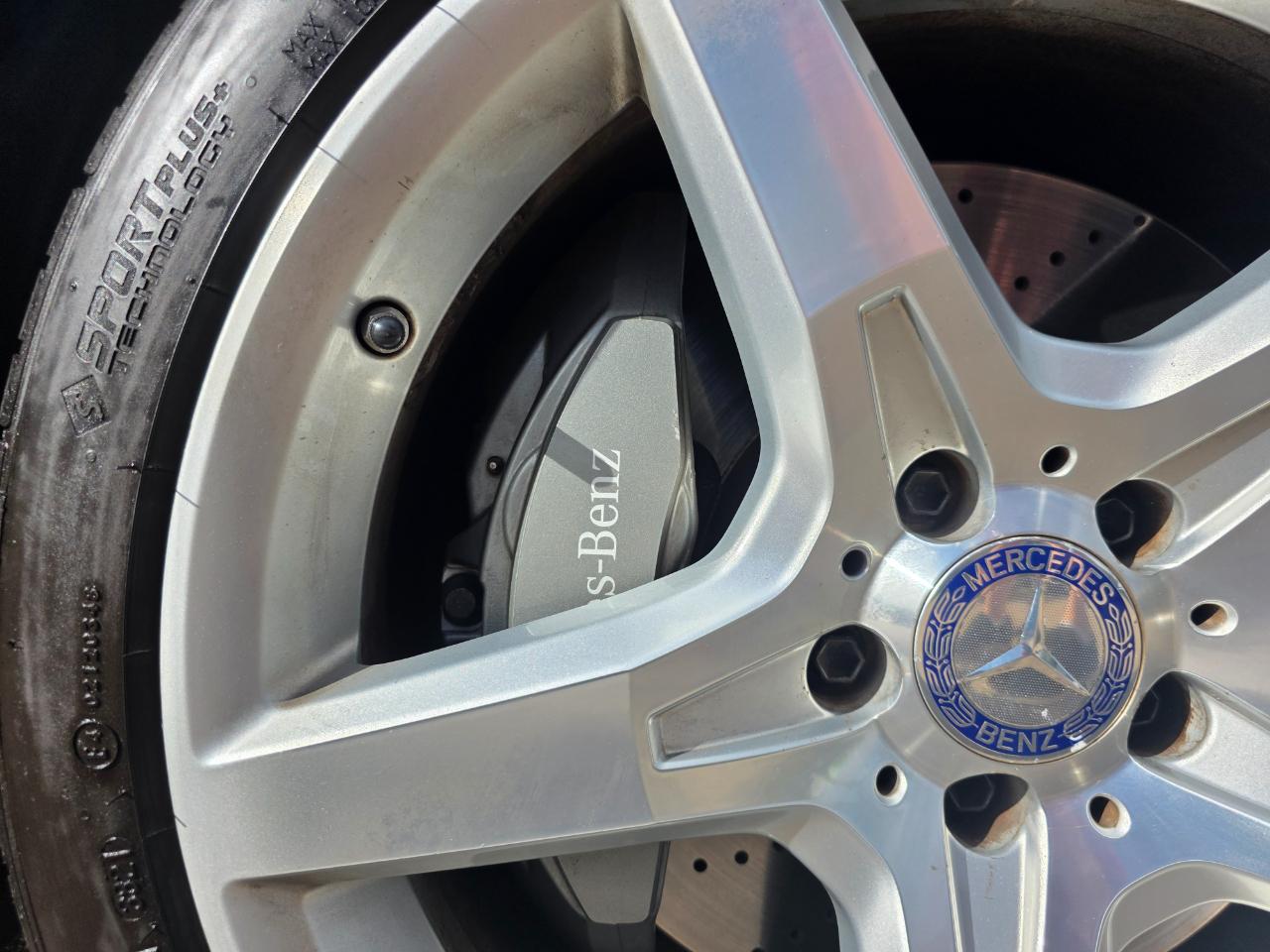 Mercedes-Benz SL-Class SL550 2013