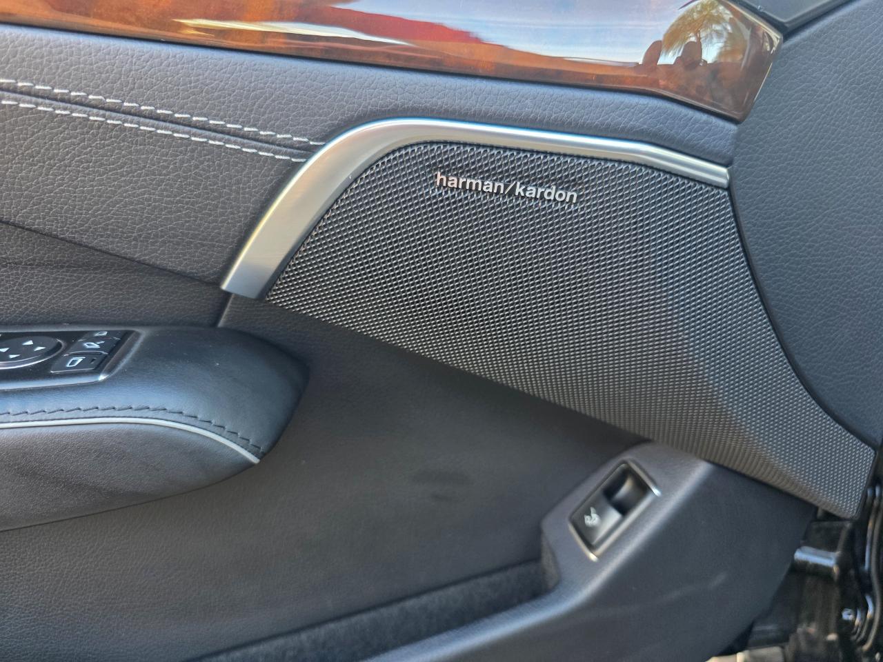 Mercedes-Benz SL-Class SL550 2013