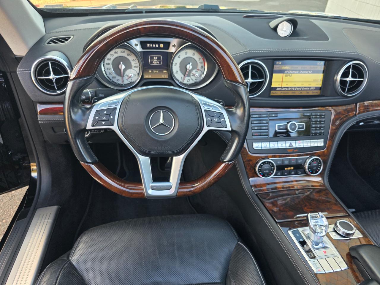Mercedes-Benz SL-Class SL550 2013