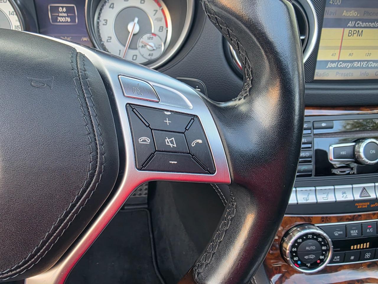 Mercedes-Benz SL-Class SL550 2013