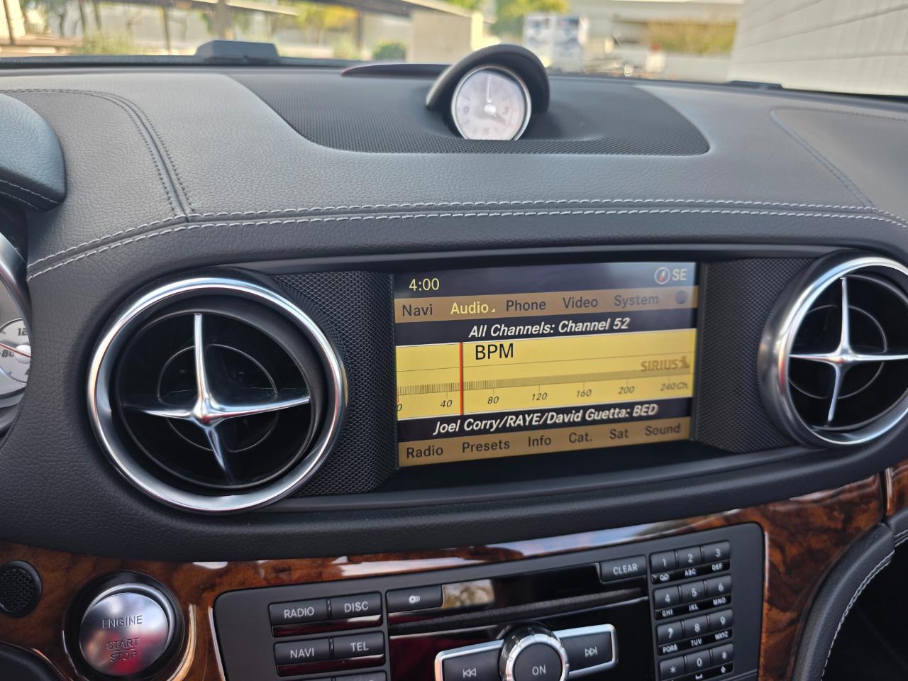 Mercedes-Benz SL-Class SL550 2013