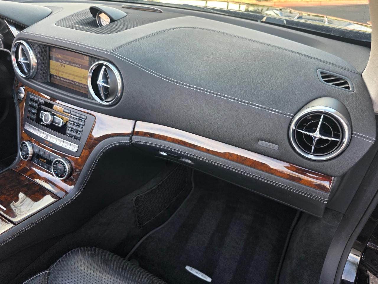 Mercedes-Benz SL-Class SL550 2013