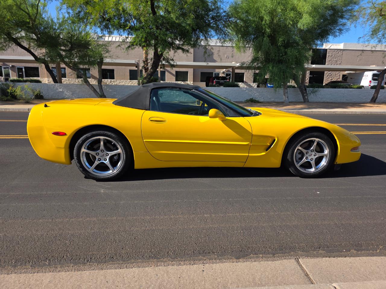 Chevrolet Corvette Convertible 2004