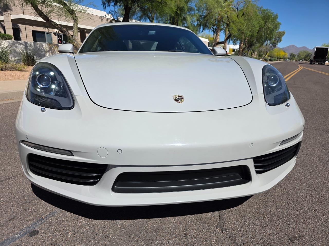 Porsche 718 Cayman Coupe 2018