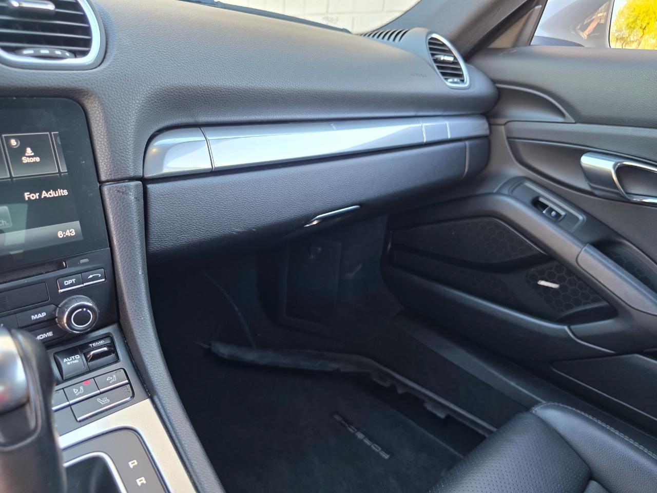 Porsche 718 Cayman Coupe 2018