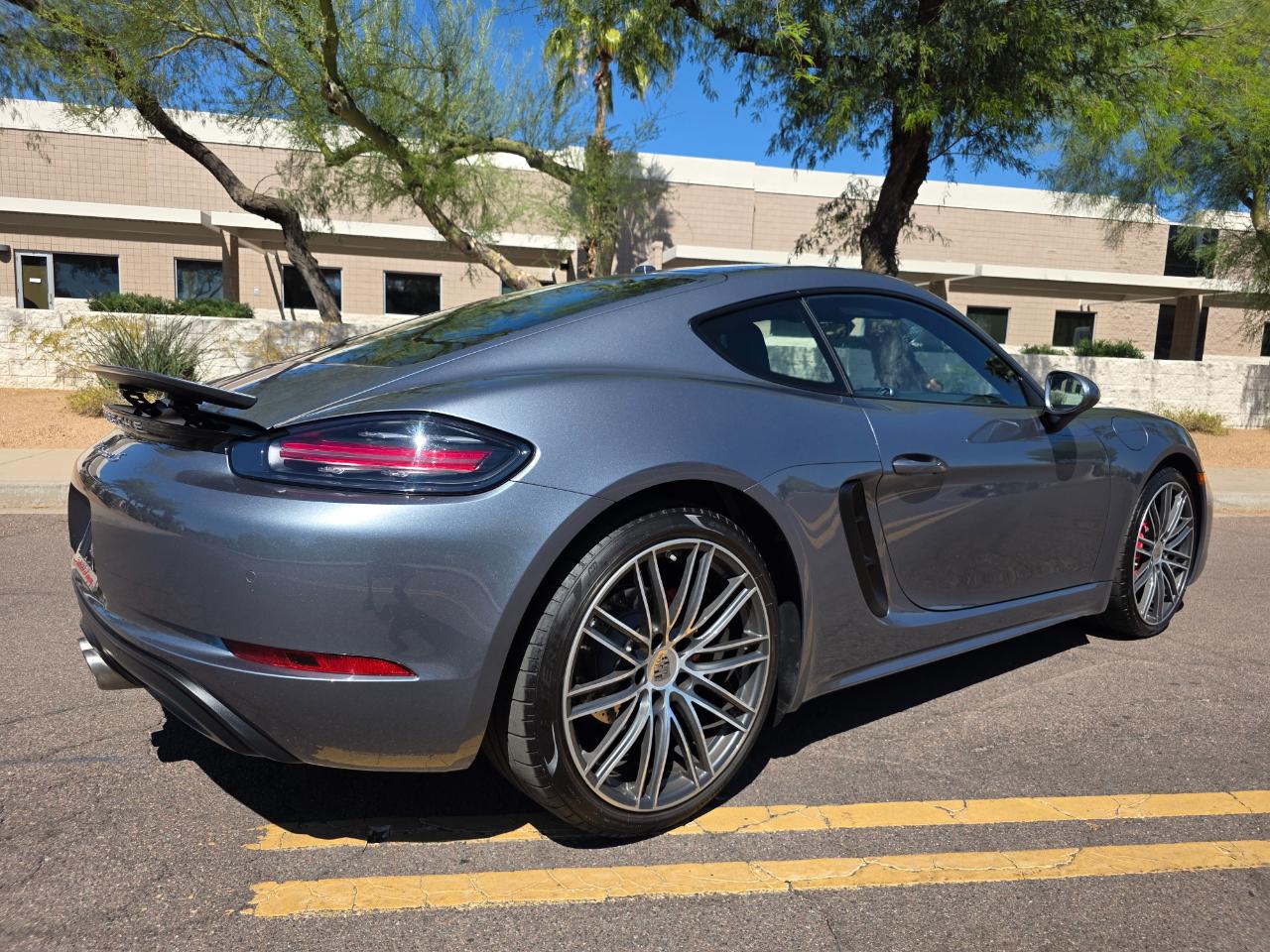 Porsche 718 Cayman S 2025