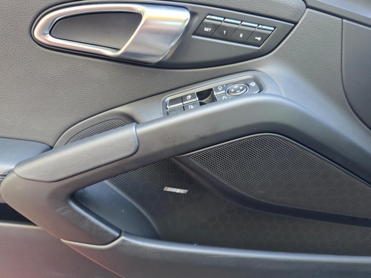 Porsche 718 Cayman S 2025