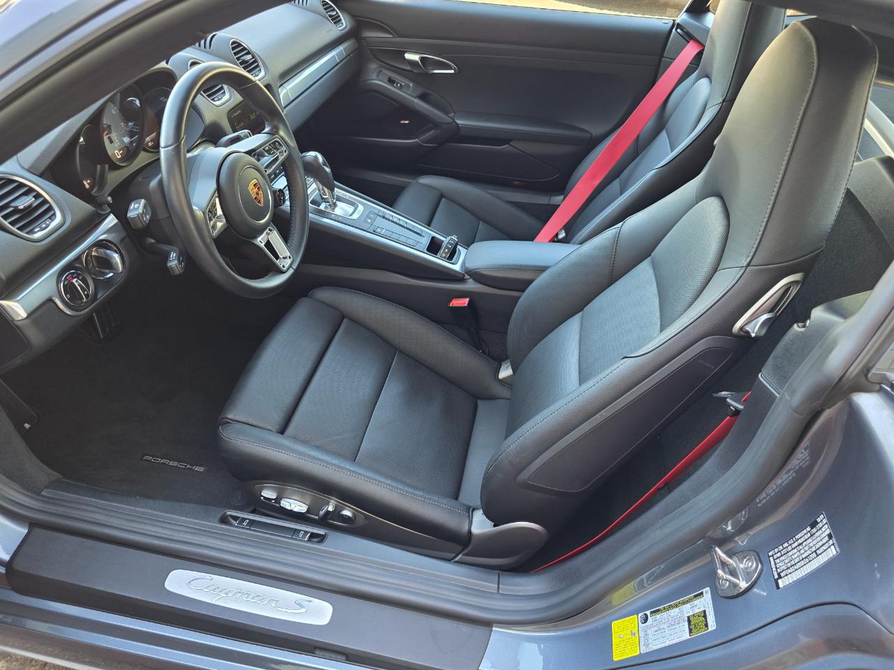 Porsche 718 Cayman S 2025