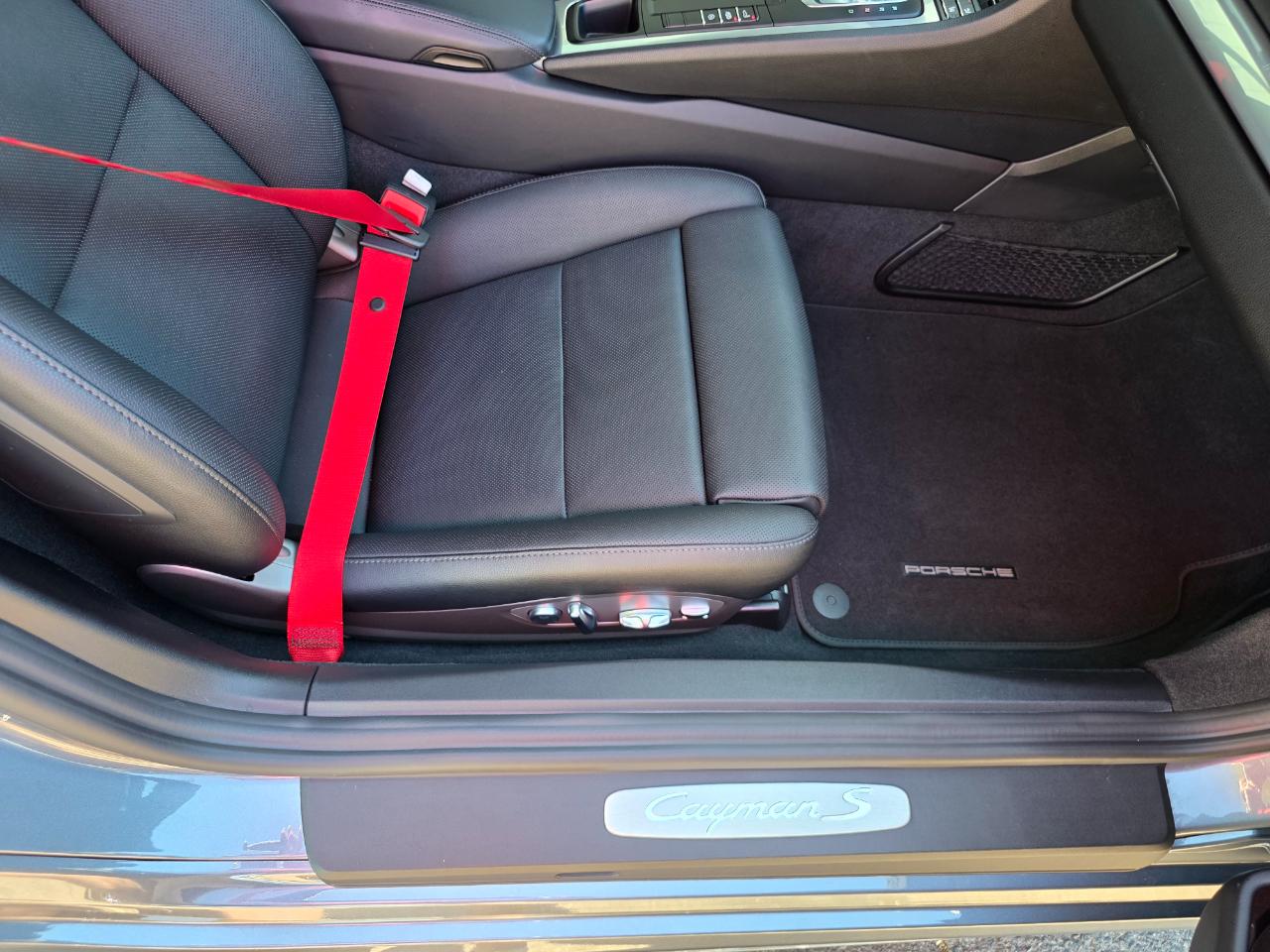 Porsche 718 Cayman S 2025