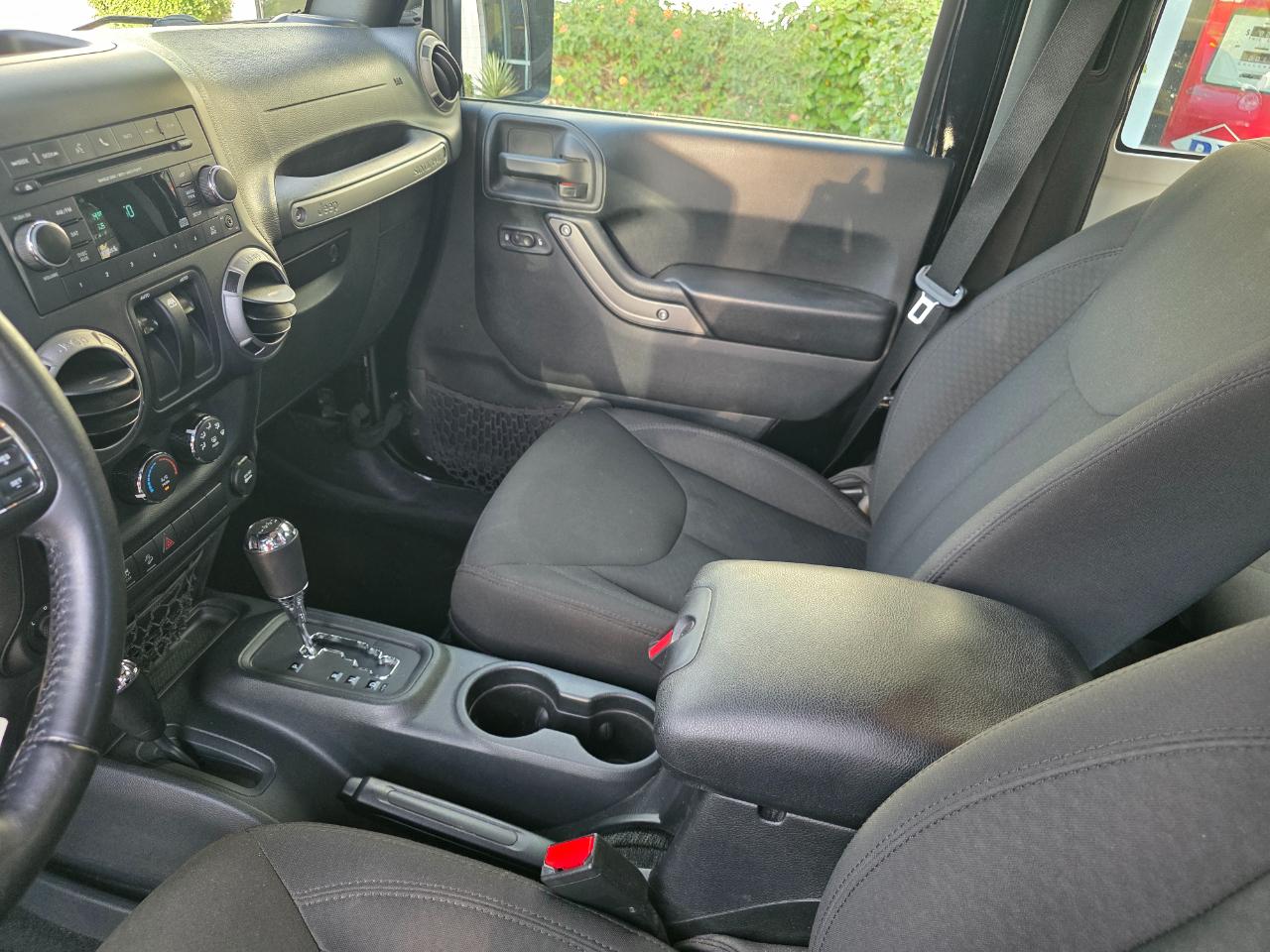 Jeep Wrangler Sport 4WD 2016