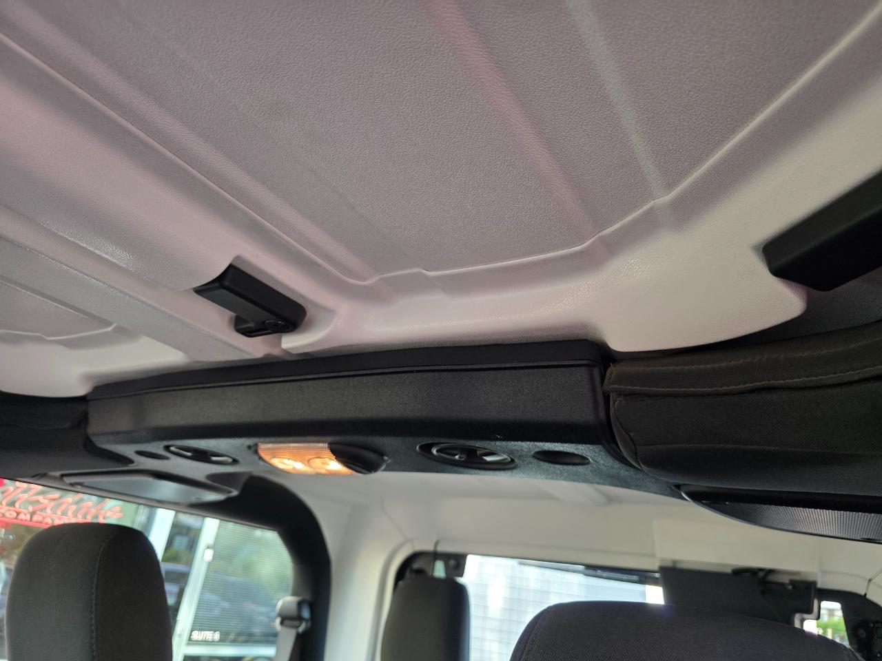 Jeep Wrangler Sport 4WD 2016