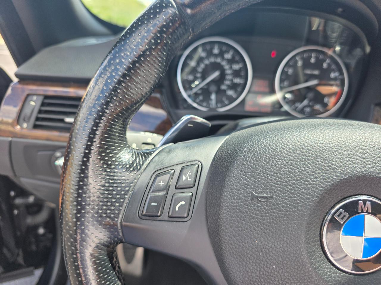 BMW 3-Series 335i Convertible 2012