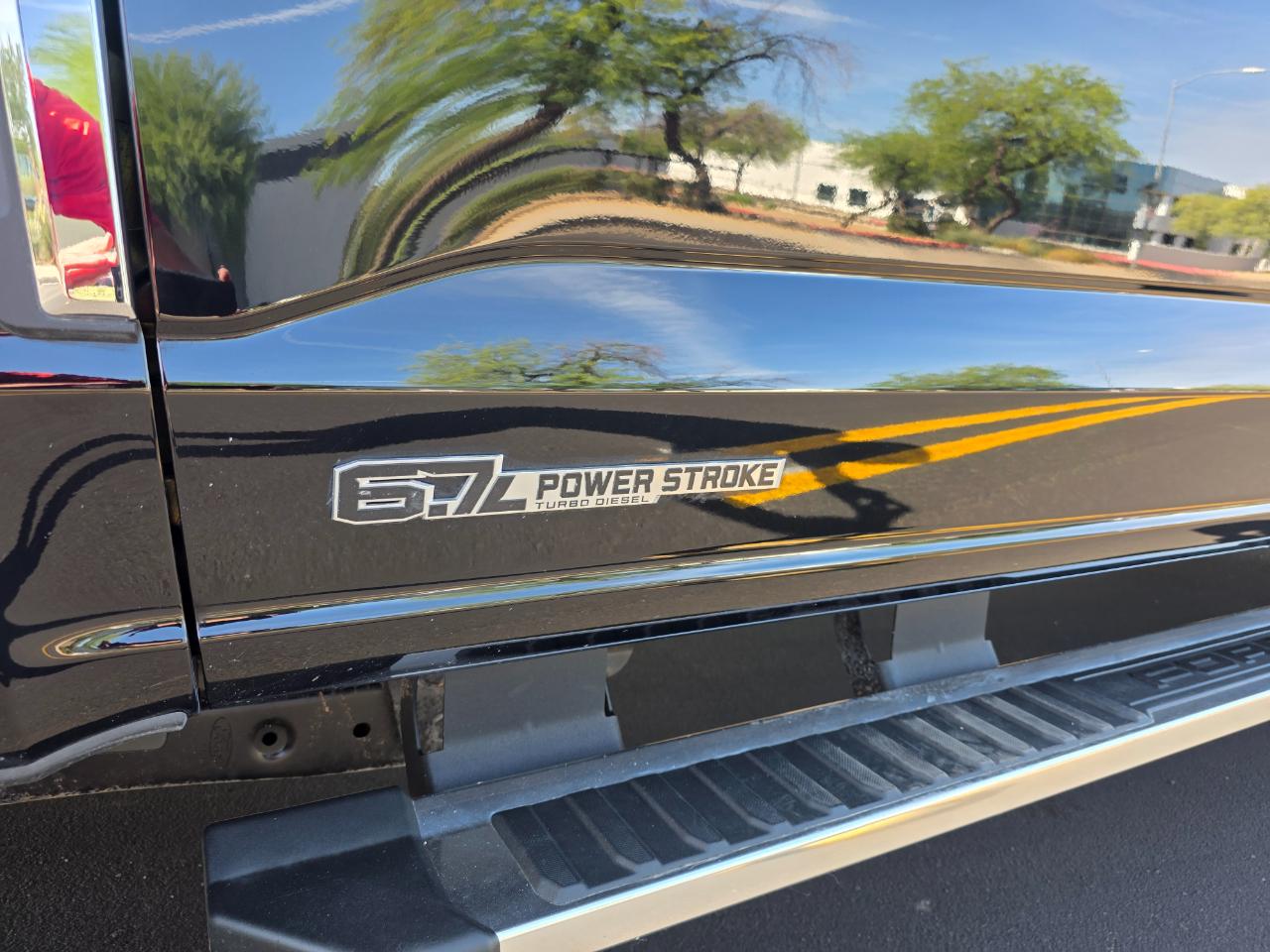 Ford F-350 SD Lariat 2024