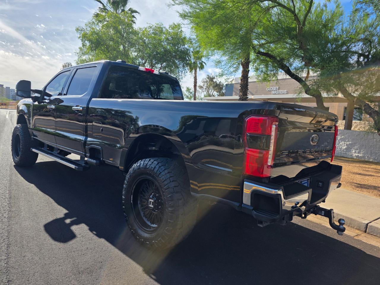 Ford F-350 SD Lariat 2024