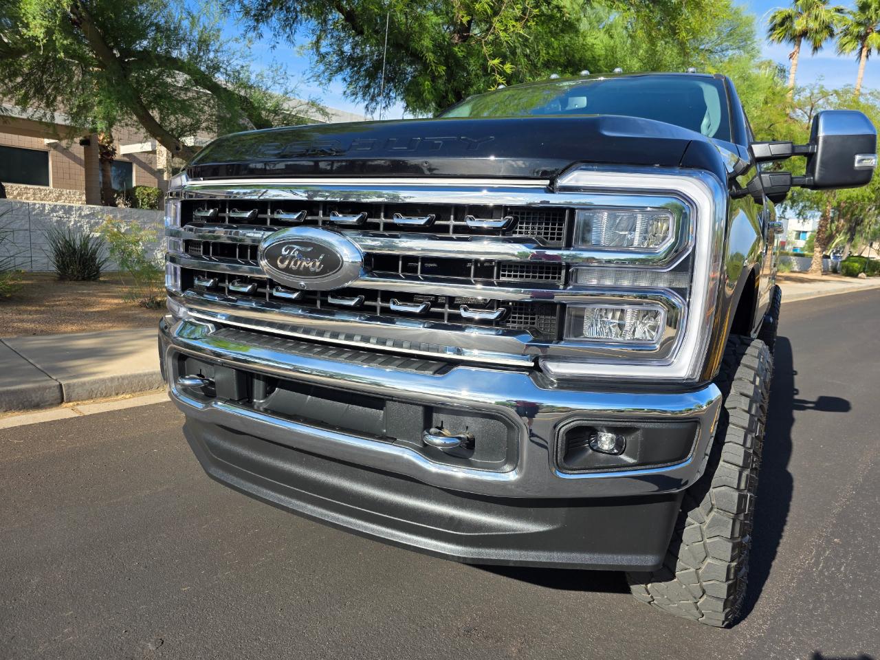 Ford F-350 SD Lariat 2024