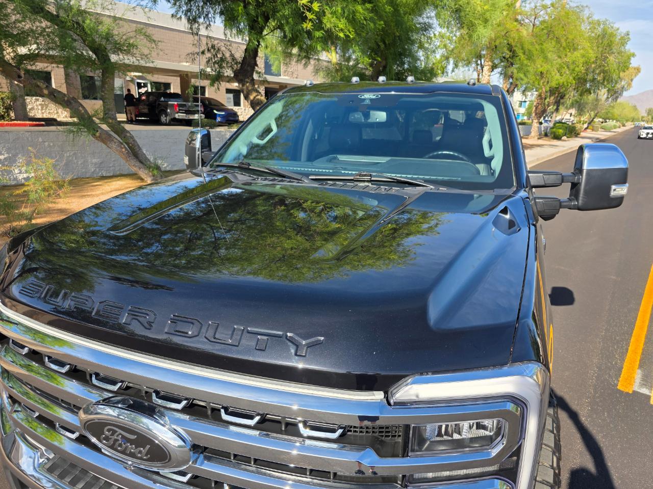 Ford F-350 SD Lariat 2024