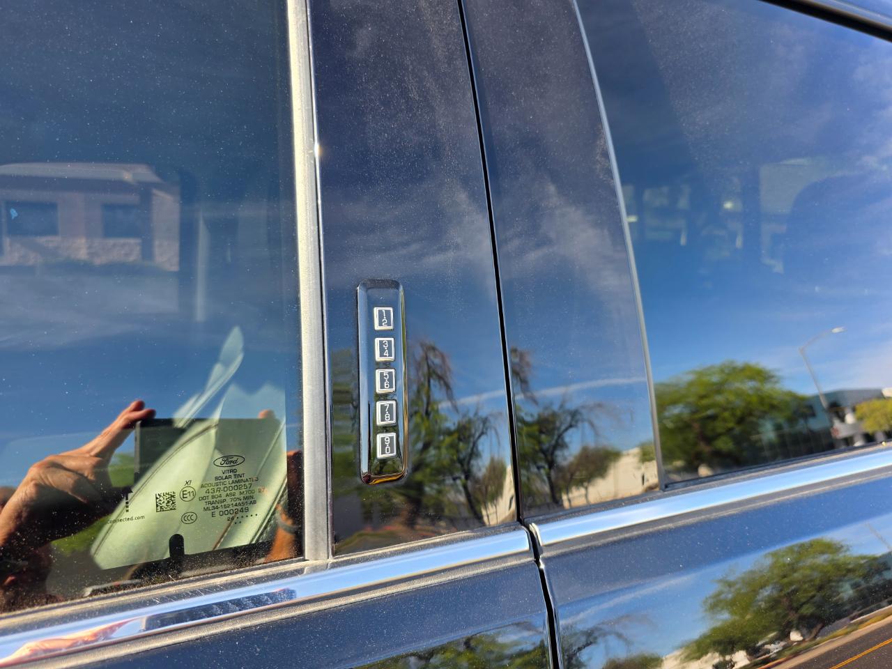 Ford F-350 SD Lariat 2024