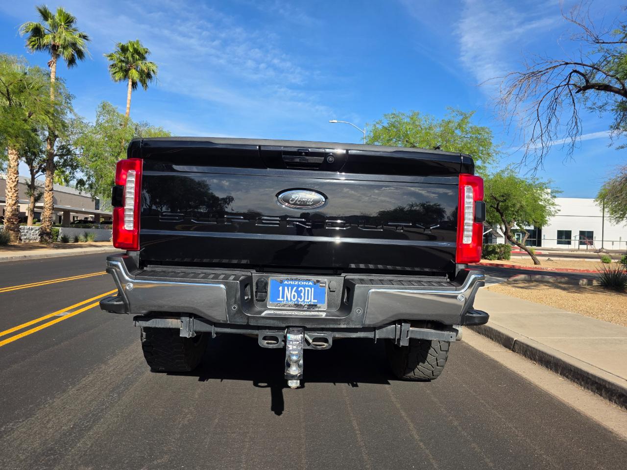 Ford F-350 SD Lariat 2024