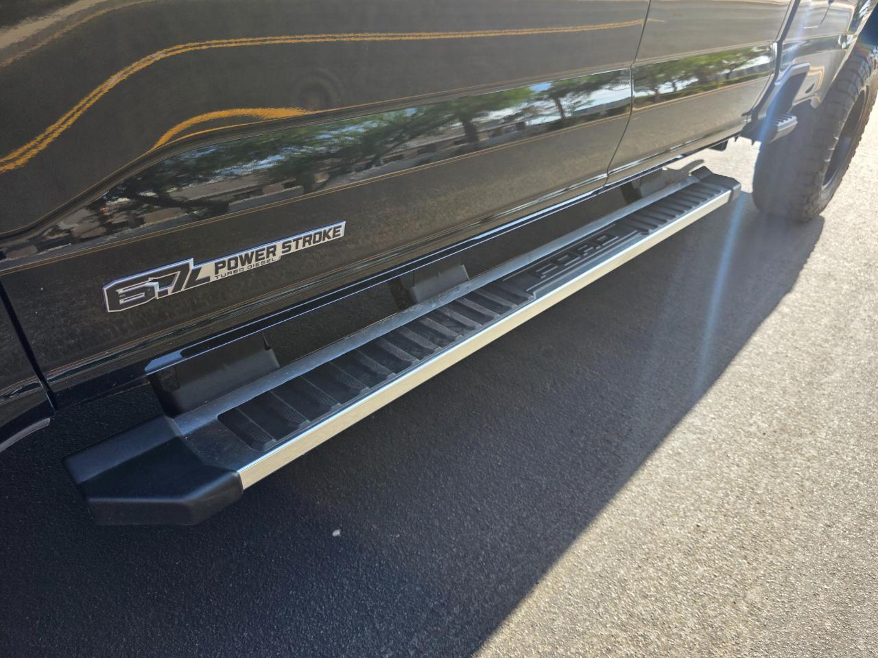 Ford F-350 SD Lariat 2024