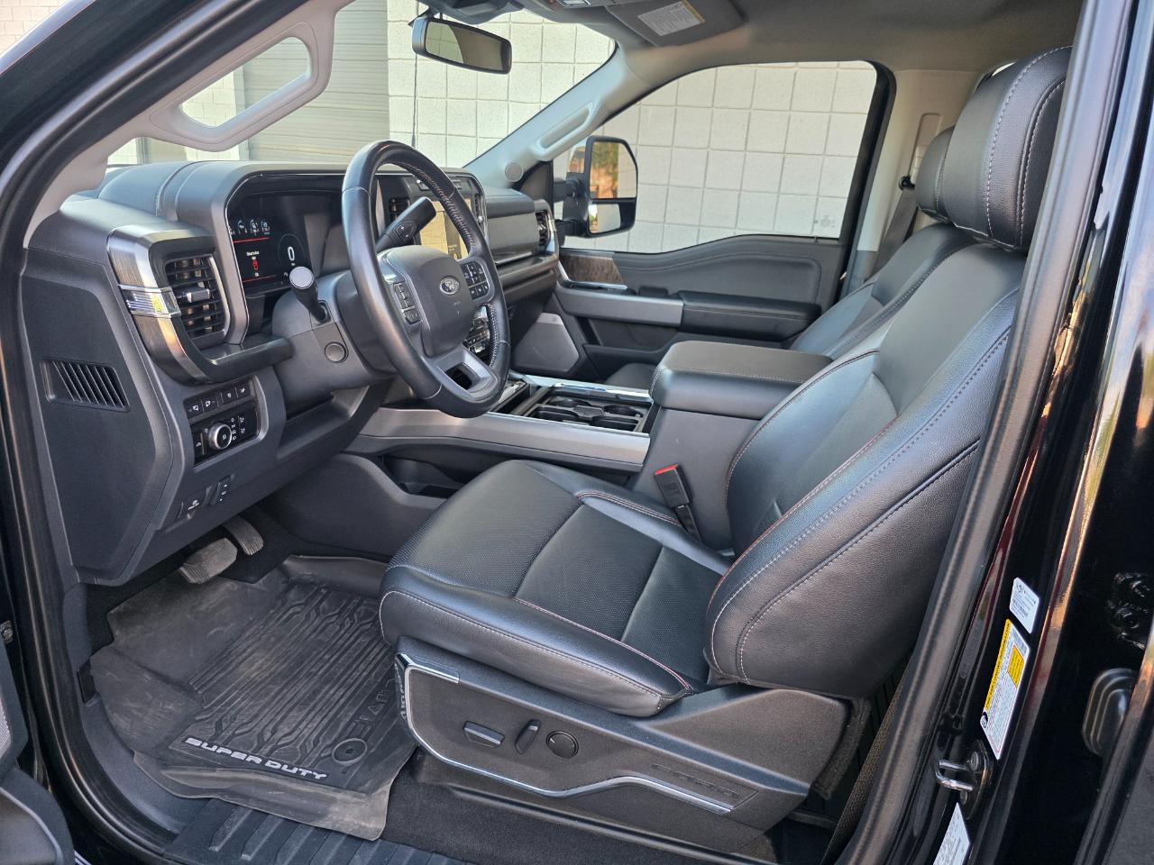 Ford F-350 SD Lariat 2024