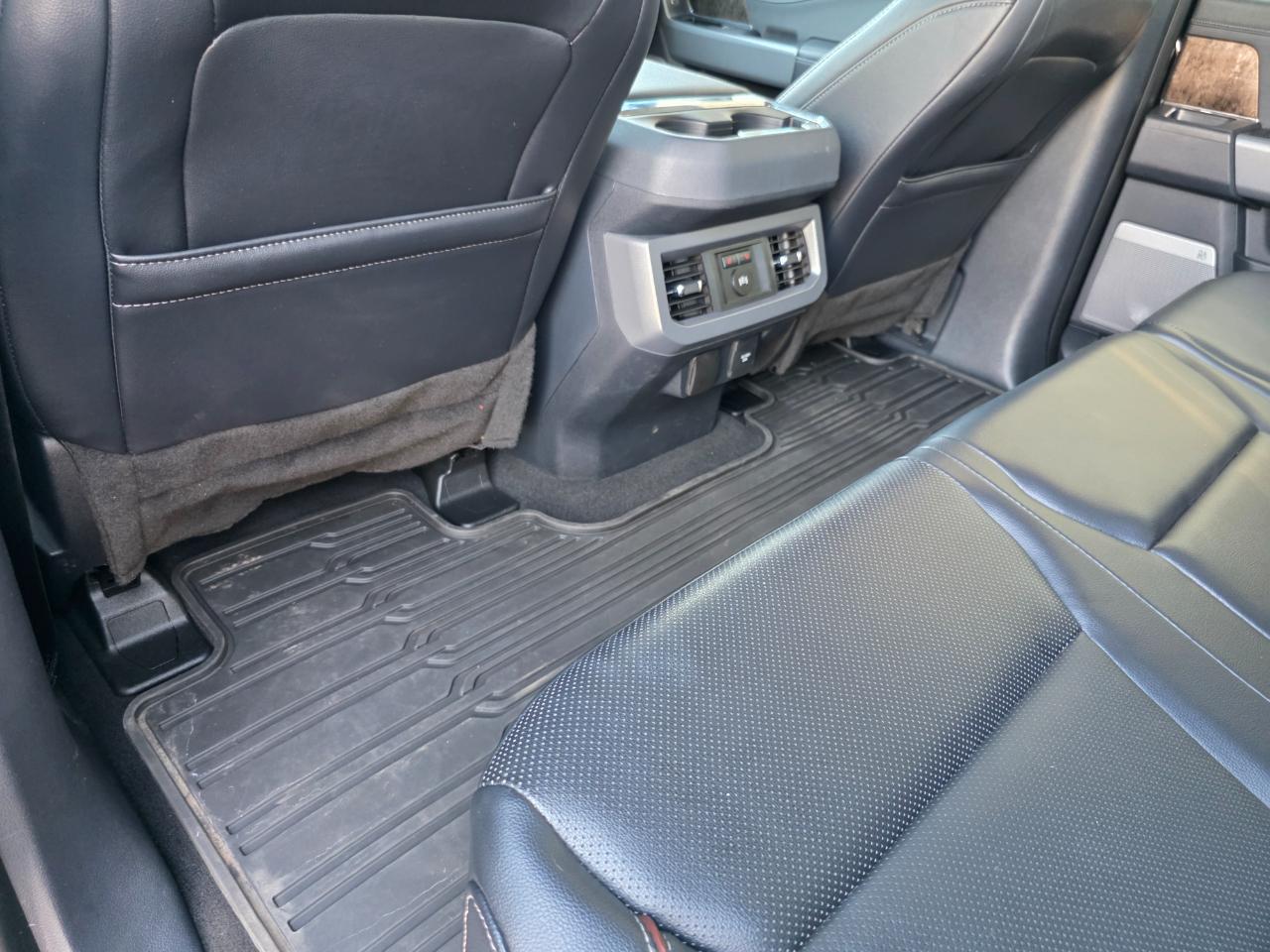 Ford F-350 SD Lariat 2024
