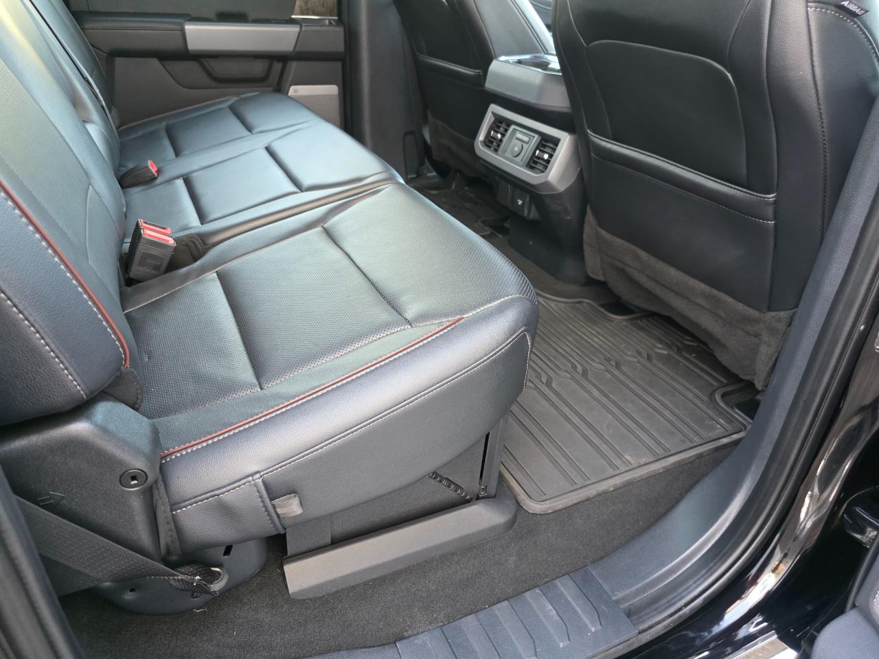 Ford F-350 SD Lariat 2024