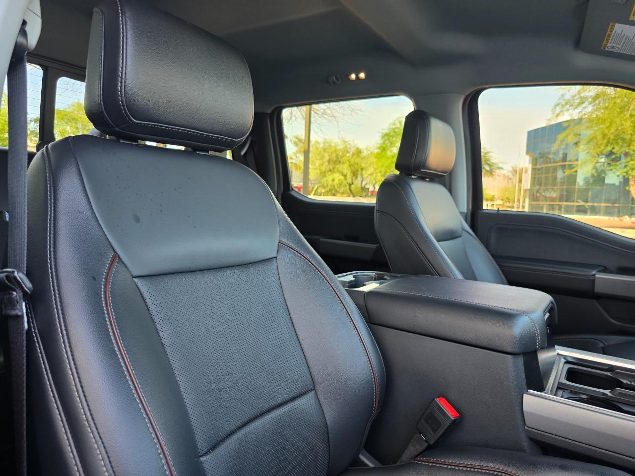 Ford F-350 SD Lariat 2024