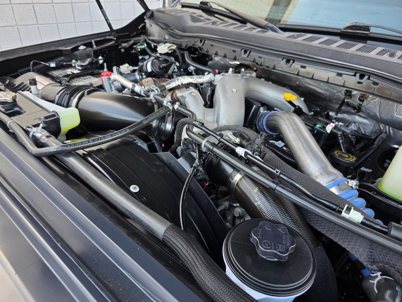 Ford F-350 SD Lariat 2024