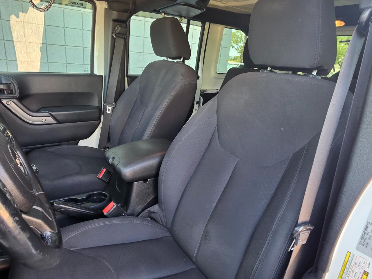 Jeep Wrangler Unlimited Sport 4WD 2015