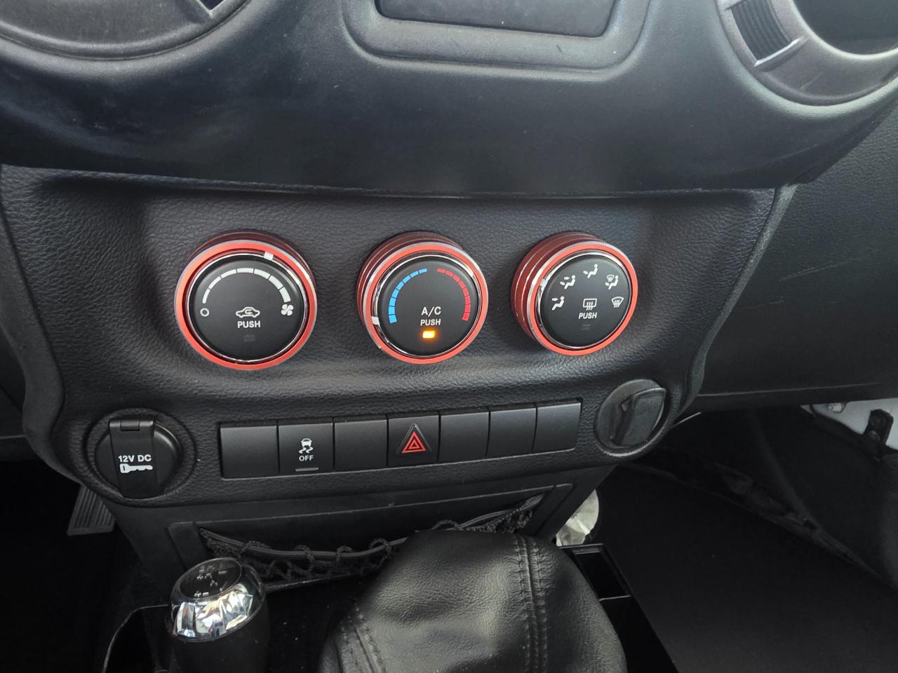 Jeep Wrangler Unlimited Sport 4WD 2015