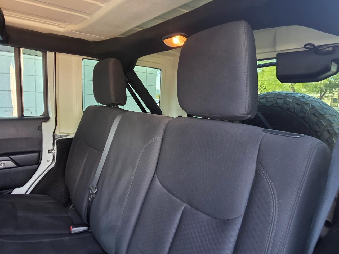 Jeep Wrangler Unlimited Sport 4WD 2015