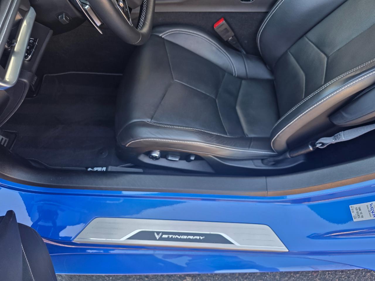 Chevrolet Corvette 2dr Stingray Z51 Cpe w/2LT 2022