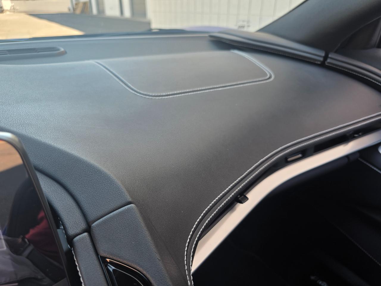 Chevrolet Corvette 2dr Stingray Z51 Cpe w/2LT 2022