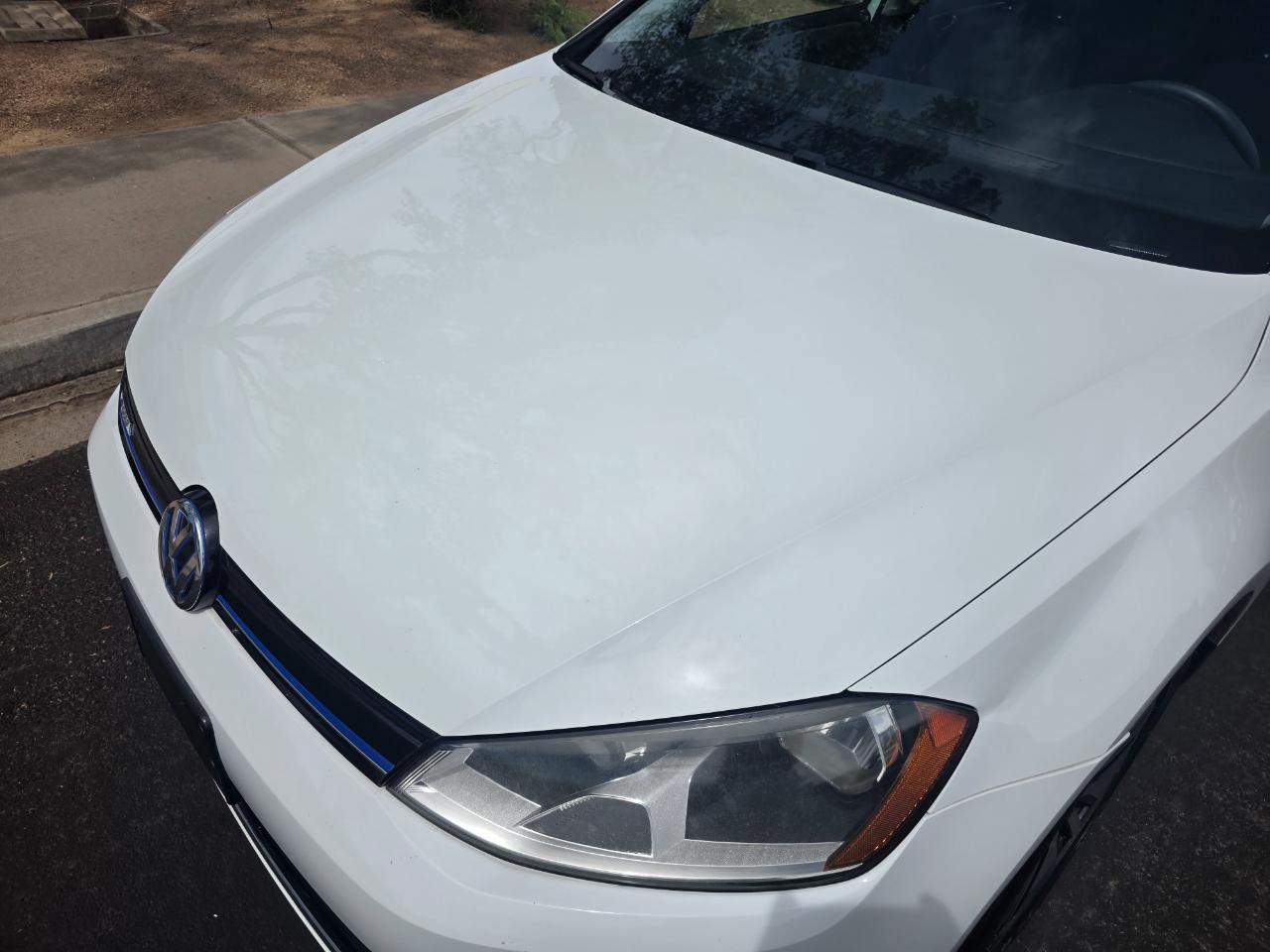 Volkswagen e-Golf SE 2016