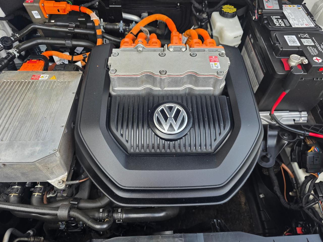 Volkswagen e-Golf SE 2016