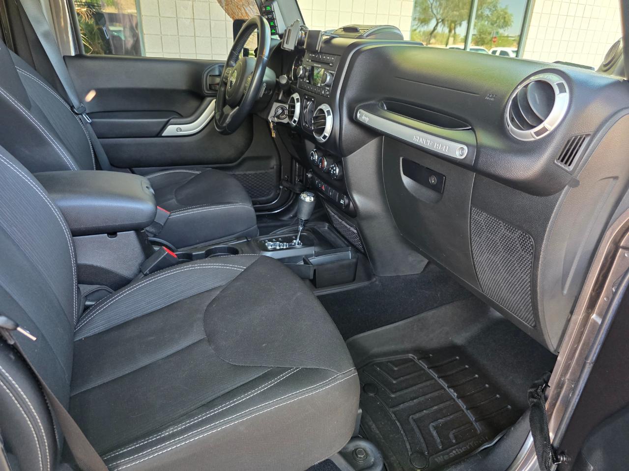 Jeep Wrangler Unlimited Rubicon 4WD 2014