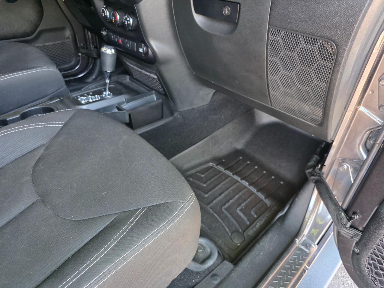 Jeep Wrangler Unlimited Rubicon 4WD 2014