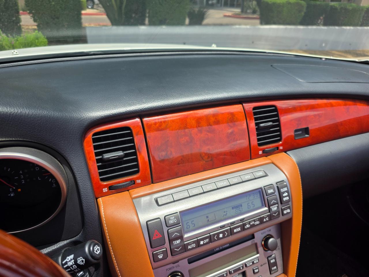 Lexus SC 430 Convertible 2004