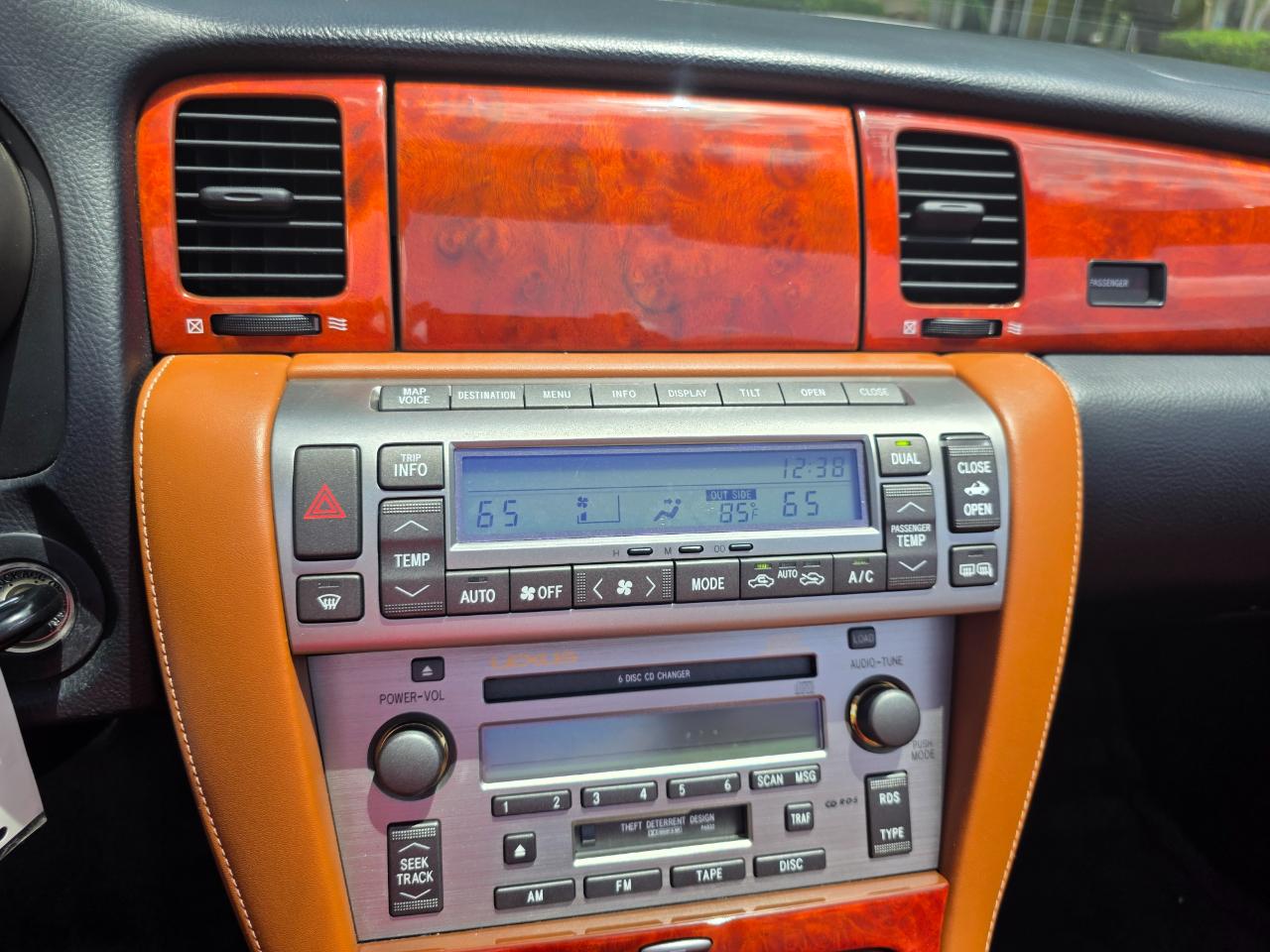 Lexus SC 430 Convertible 2004