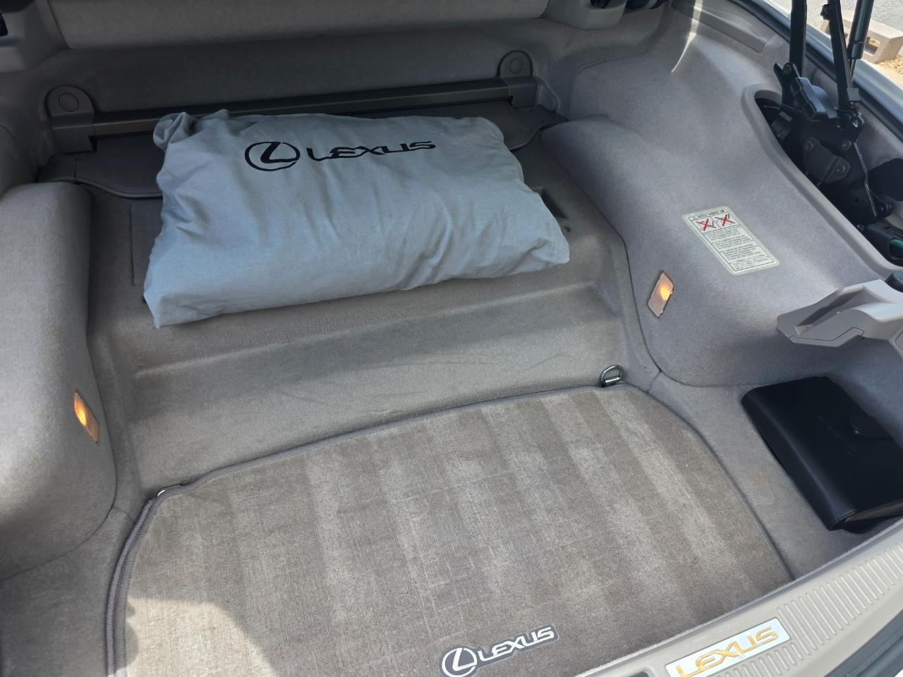 Lexus SC 430 Convertible 2004