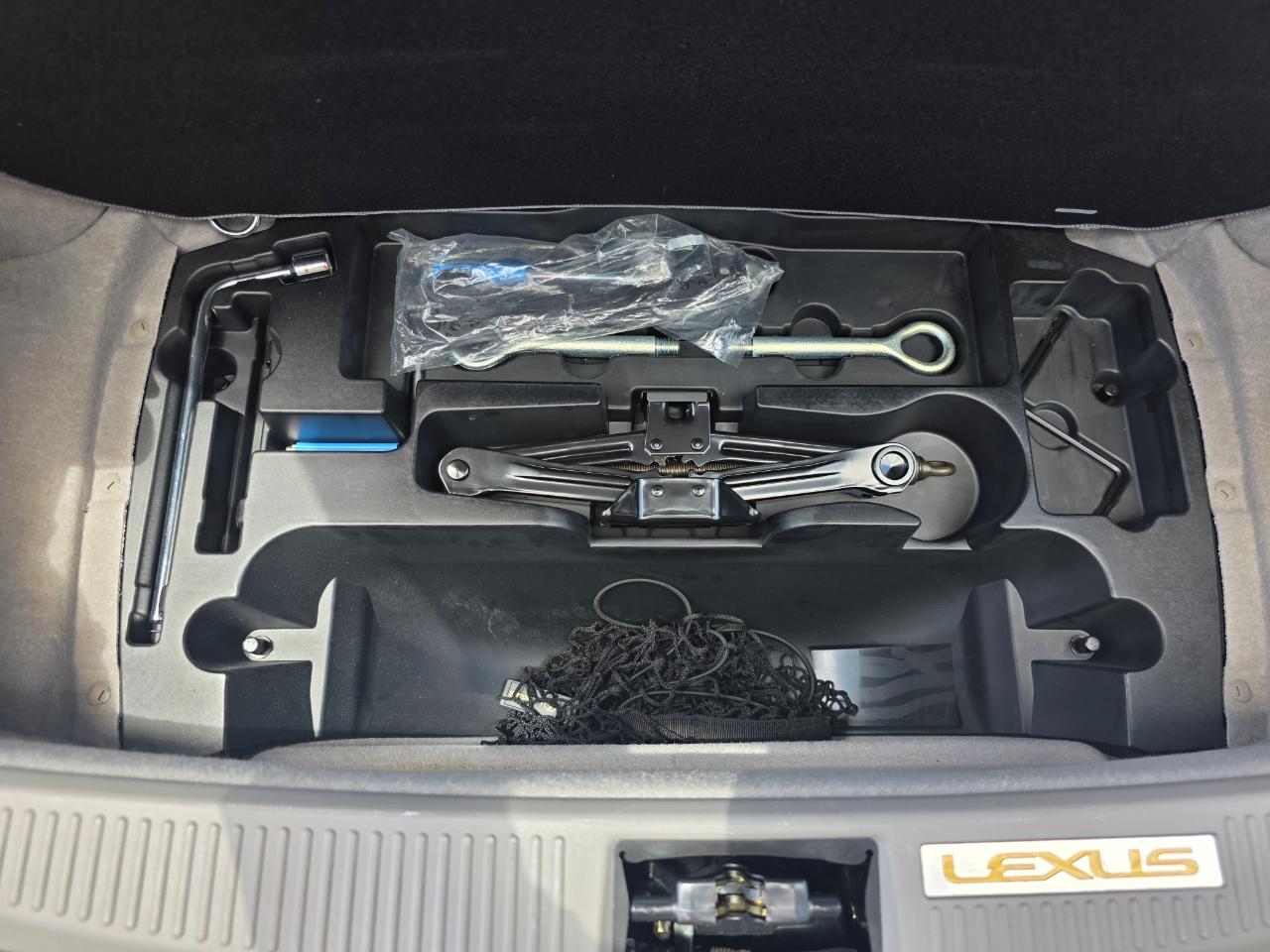 Lexus SC 430 Convertible 2004