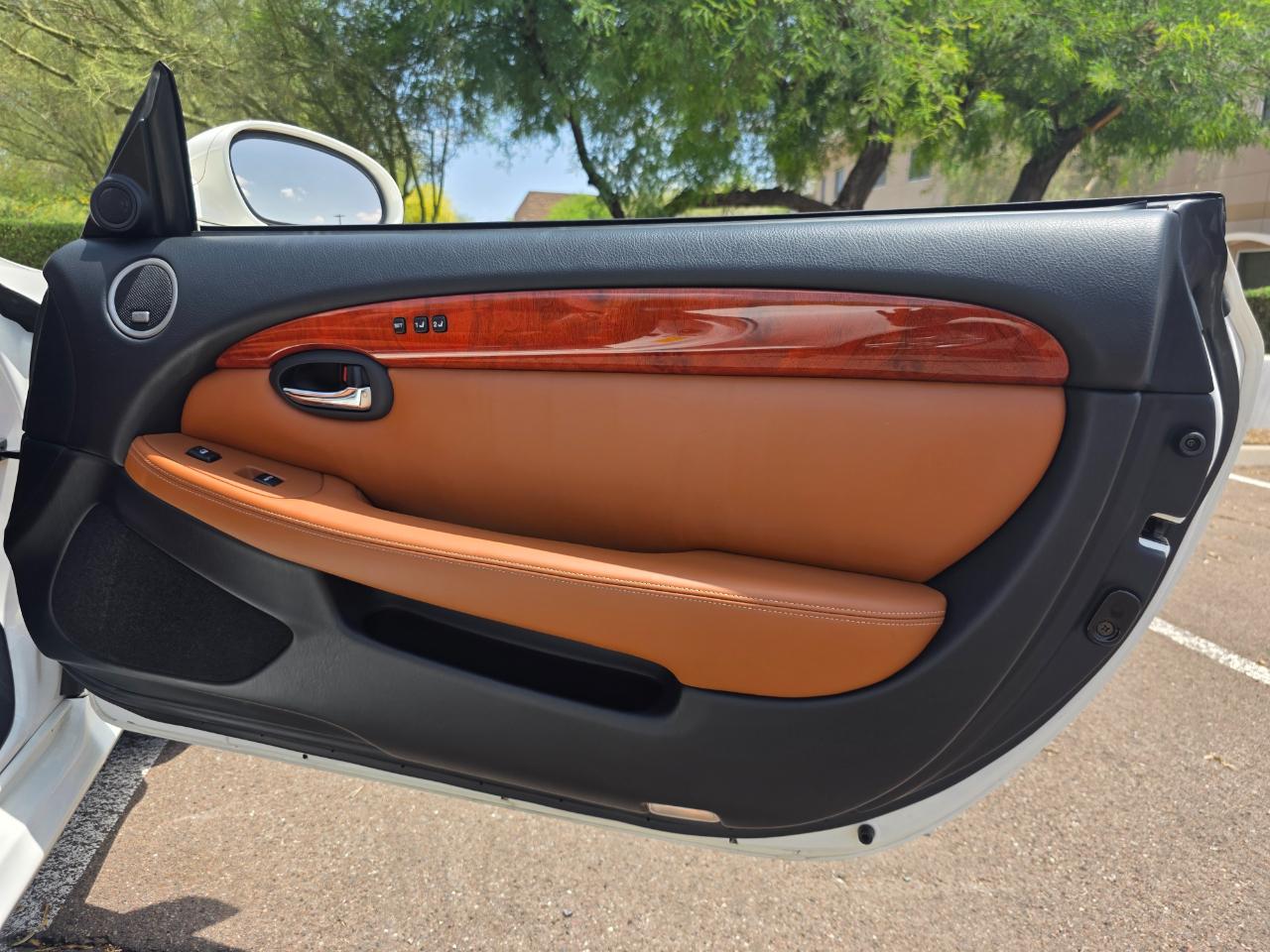 Lexus SC 430 Convertible 2004